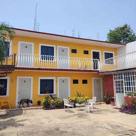 Hotel Pardo Tenosique de Pino Suarez エクステリア 写真